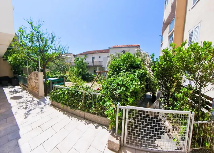 Dado Apartmán